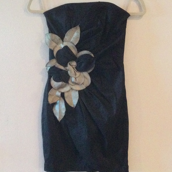 Black strapless size 4 cute mini dress. Great for a special occasion. - Picture 2 of 4